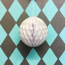 Load image into Gallery viewer, Paper Ball Decoration - White