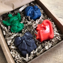 Load image into Gallery viewer, Santa's Sleigh Christmas Mini Crayon Set