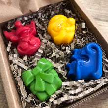 Load image into Gallery viewer, Santa's Sleigh Christmas Mini Crayon Set