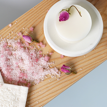 Load image into Gallery viewer, Wild Ona Summer Dreamer Detangling Solid Conditioner Bar