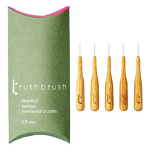 Load image into Gallery viewer, Set of bamboo interdental brushes with a green packaging box featuring 'truthbrush' branding.