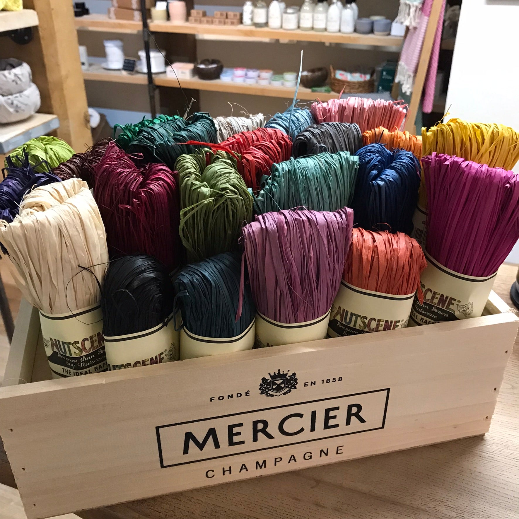 Nutscene Raffia Hanks – The Simple Life Unwrapped